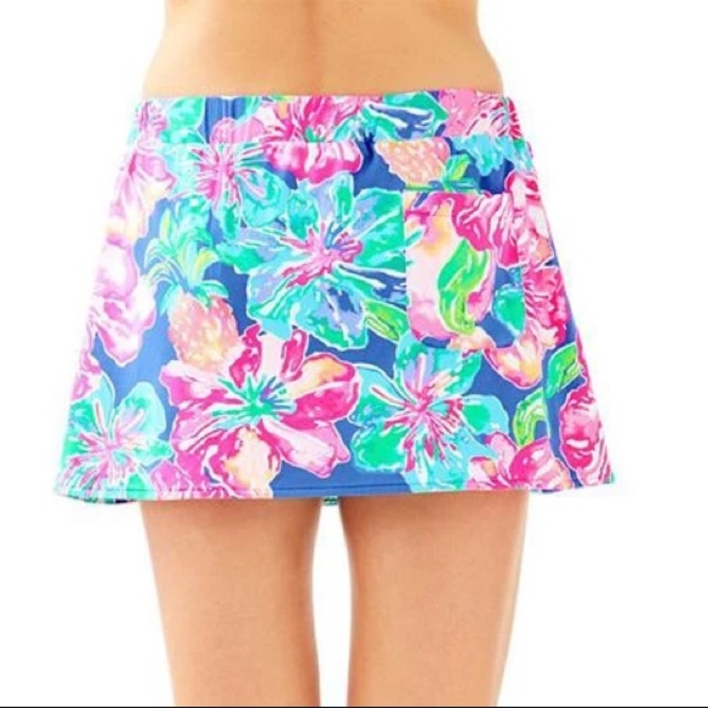 Lily Pulitzer UPF 50 athletic shorts